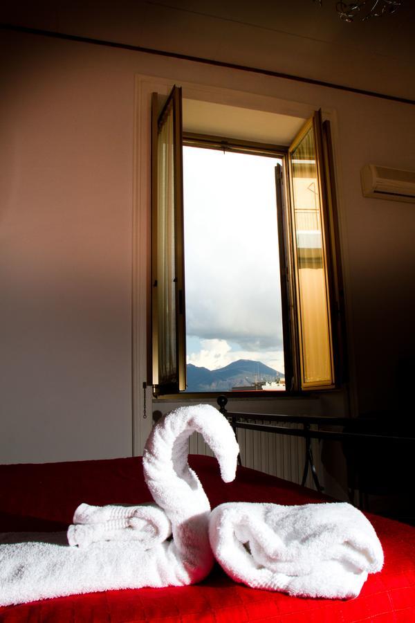 I Sorrisi Di Napoli Bed & Breakfast Exterior photo